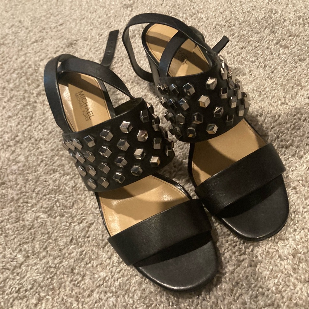 Michael Kors elegant heels! Size 8. Excellent condition.